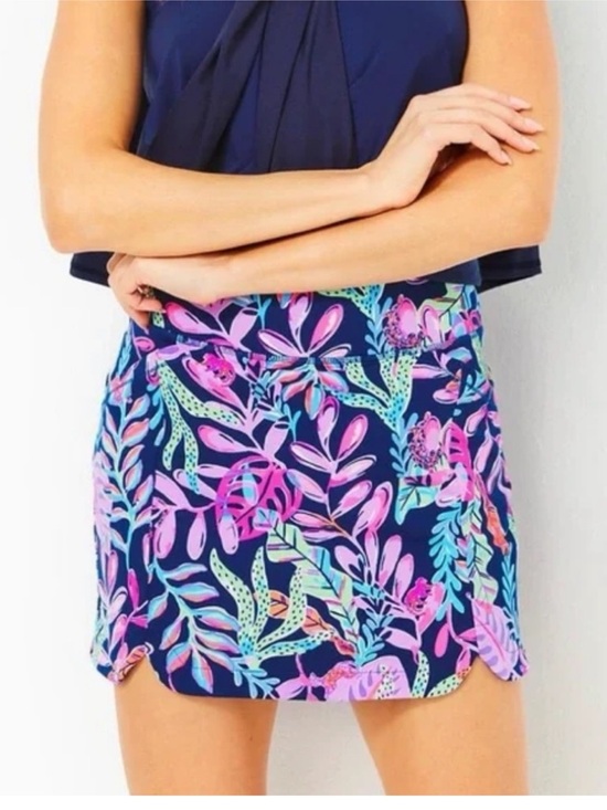 Lilly Pulitzer Dresses & Skirts - Lilly Pulitzer Luxletic Sabbia Skort You've Been Spotted Oyster Bay Navy Medium